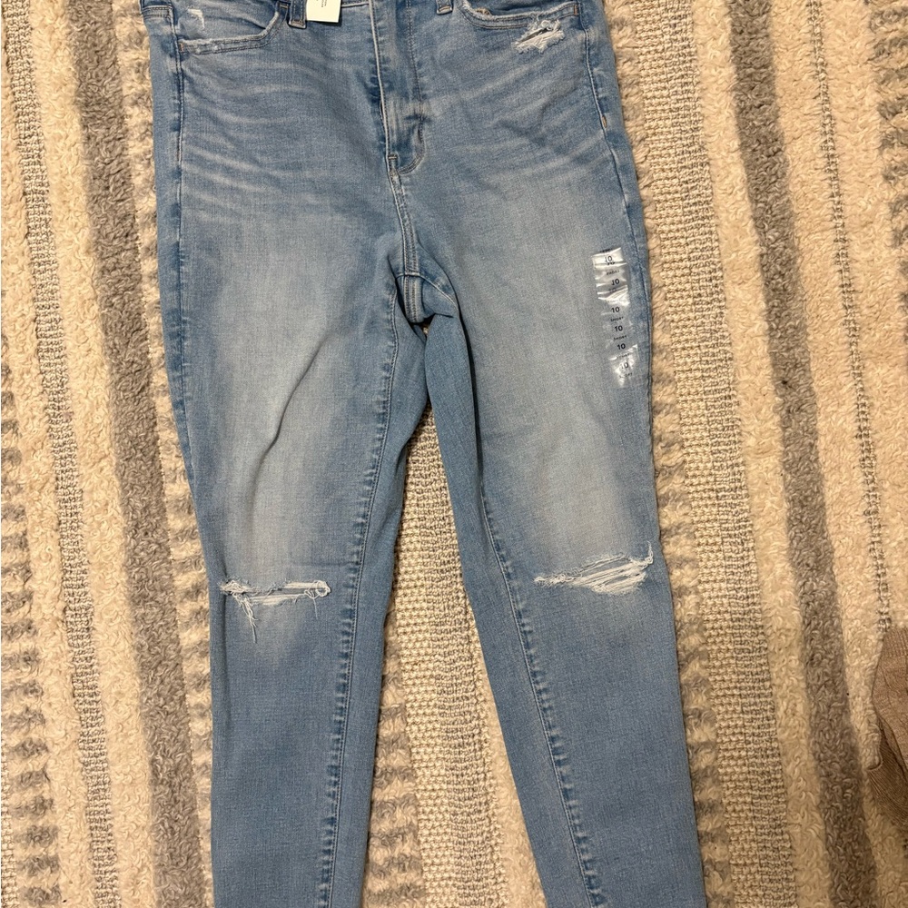 American Eagle Outfitters Light Blue Skinny Jeans